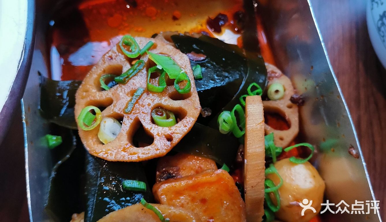 很大的一个店面，每天来的人有很多钱应该都是很喜欢的
