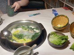 -喃喃椰·糟粕醋·椰子鸡火锅(七堡花园店)