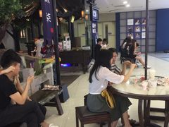 等位区-绿茶餐厅(乐峰广场店)