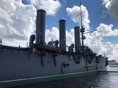 -阿芙乐尔号巡洋舰