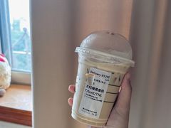 冰太妃榛果拿铁-星巴克(重庆上海城店)