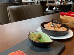 橄榄油香蒜虾仁-ELROJO红·西班牙餐厅(中骏世界城店)