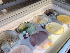 -雍容荟帝王蟹活龙虾展台自助(IFS黑金店)