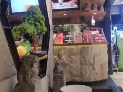 -呷哺呷哺(普陀乐购真北店)