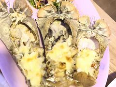 -J Daeng Seafood