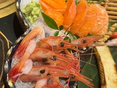 -山川小町·极番烧肉(新地假日广场店)