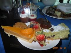 -澳门旅游塔360°旋转餐厅(南湾湖广场店)