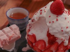 草莓牛乳冰-WONDER ICE 萬得冰田(建設路总店)