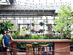 -ROAST coffee & eatery