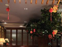 -八府香鸭·啫啫煲(华山路店)