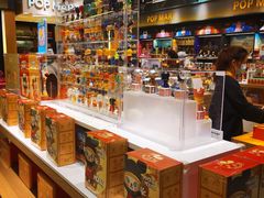 -泡泡玛特POPMART(杭州乐堤港店)