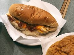 招牌咸牛肉芝士猪仔包-华嫂冰室(尖沙咀店)