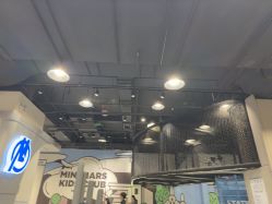 点击看大图 -MINI MARS 脚下的城市乐园·餐饮·派对(静安江宁店)
