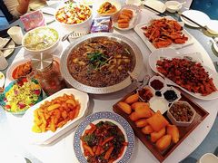 -巴特餐饮6加1音乐餐吧·新疆菜