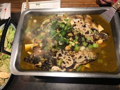 -辣尚瘾·烤鱼·新川菜(交大直营店)
