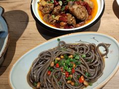 酸辣蕨根粉-龙聚德北京烤鸭(沙坪坝华宇A馆店)
