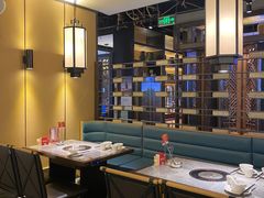 -野山舂·贵州现舂酸汤牛肉(民生路店)
