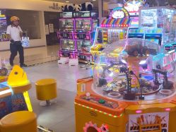 -Fang Fang Monkey·方方猴(国瑞购物中心店)