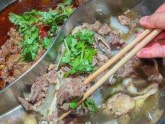 -大众跷脚牛肉馆·非遗传承单位(峨眉山店)