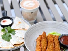 草莓燕麦小铁-Manner Coffee(万象食家店)