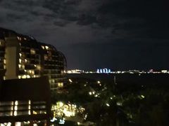 -三亚湾海居铂尔曼度假酒店