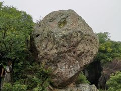-伍山石窟