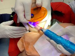 -瑞尔齿科(颐堤港诊所)