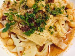 -烤肉小伙烤肉店
