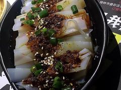 -桂二老坛酸菜鱼(三街两巷店)