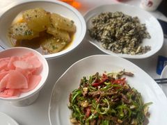 -洈水谣 · 地道荆州松滋菜(菱角湖公园店)
