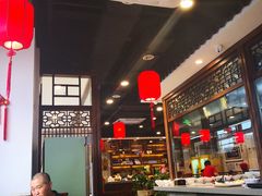 大堂-亿诣蝎府炸酱面羊蝎子火锅(酷车小镇店)