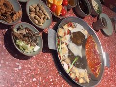 -纸盐河码头火锅(十八梯店)
