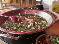 -大众跷脚牛肉馆·非遗传承单位(峨眉山店)