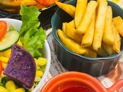 -丽莎沙拉轻食餐厅(国贸店)