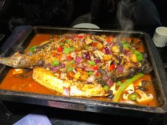 蒜香烤清江鱼-鸣记脆皮烤鱼(铁西店)