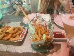 -Famous肥猫墨西哥音乐餐吧(五棵松华熙LIVE店)