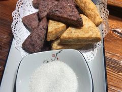 -围炉·云南铜瓢牛肉火锅(桐柏路店)