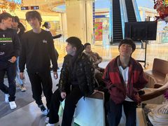 -暴风岛沉浸式体验馆(百联世纪店)