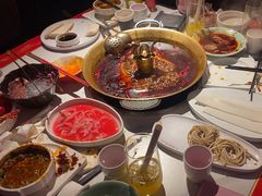 -小龙翻大江文化火锅(宽窄店)