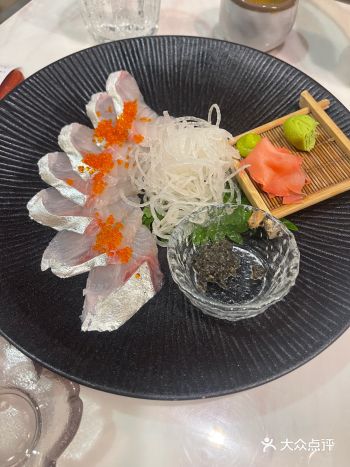 「栄日本料理」「千灯湖环宇城」 环境：店面不大但环境
