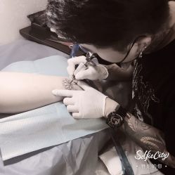 -越域刺青