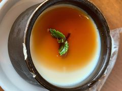 黑糖豆花-云海肴·汽锅鸡·云南菜(天山百盛优客店)