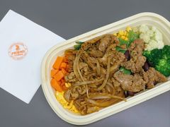 黑椒牛柳洋葱肥牛饭-么么咖啡(亚运豪庭店)