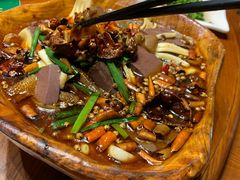 -老滇山寨•云南特色菜•地方菜•民族风情歌舞表演(金碧店)