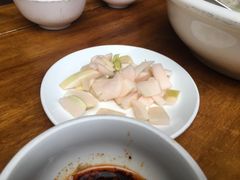 -茅屋大酒店