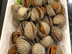 -J Daeng Seafood