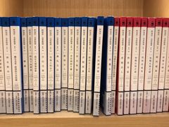 -漕河泾街道图书馆(漕河泾社区文化活动中心店)