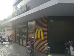 门面-麦当劳(乳山路店)