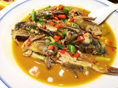 -忆江南·临江鱼馆