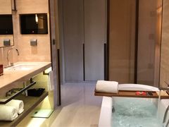 -上海衡山路十二号华邑酒店